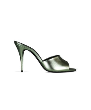 LA 16 Saint Laurent mules de cuero metálico verde.Altura del tacón 9,5 cm.Dedo del pie abierto.Suela de cuero.Made in Italy.