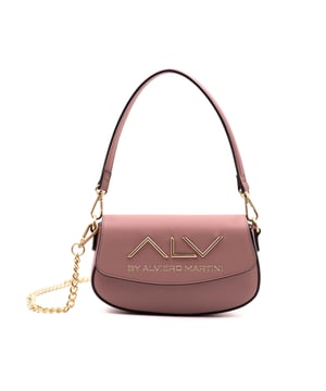 Bolso bandolera para mujer. El cierre es a presión y botón. Los bolsillos internos son dos con cremallera y dos abiertos. Los bolsillos externos están ausentes. La bandolera es extraíble en cadena. El asa es extraíble en piel. Hay un compartimento interno. El material externo es 100%PU. Internamente es 100% Poliéster. Medidas: 21x12x5 cm. Producto de moda