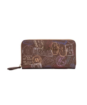 Damenbrieftasche mit Reißverschluss. zwei Reißverschluss- und zwei offene Innentaschen. fehlende Außentaschen. fehlender Schultergurt. fehlender Griff. fehlende Innenfächer.  Außenmaterial: Innenmaterial: 100 % Polyester. Maße: 19x2x10 cm. Modeprodukt