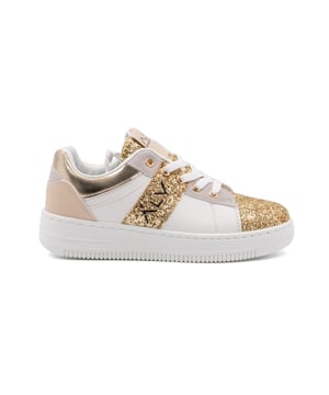 Zapatillas de mujer. El cierre es con cordones. Faltan bolsillos internos. Los bolsillos externos están ausentes. Falta la correa para el hombro. Falta el mango. Los compartimentos internos están ausentes. El material exterior es 100% Poliéster. Internamente es 100% Poliéster. Medidas: 37 cm. Producto de moda