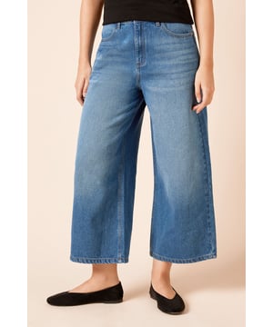 Trendy culotte-style jeans for a modern silhouette
        High-waisted design for a flattering fit
        Wide-leg cut for comfort and style
        Classic five-pocket styling
        Cropped length perfect for showcasing footwear
    
    Embrace effortless chic with these denim culotte jeans from Dorothy Perkins. The high-waisted design and wide-leg cut create a fashionable silhouette that's both comfortable and on-trend. Perfect for the woman who loves to stay current without compromising on comfort, these jeans are ideal for a variety of casual occasions. Style them with a tucked-in blouse and blazer for a smart-casual brunch with friends, or pair with a cosy jumper for a relaxed family gathering. The cropped length is perfect for showing off your favourite flats or trainers, making these jeans a versatile addition to your wardrobe. Easy to dress up or down, they're sure to become a go-to piece for your everyday style, offering that perfect balance of fashion-forward design and practical comfort that Dorothy Perkins is known for.