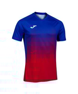Color: Azul, Rojo Rojo Mangas: Corta Escote: Escote en V Detalles: Tecnología Micro-Mesh en áreas altamente transpirables, diseño de sublimación Largo: Normal Calce: Regular Uso: Actividades deportivas