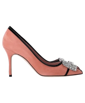 VINTAGE, RRP AS NEW
The Manolo Blahnik Tuberian Embellished Pumps in Peach Suede exude refined elegance, featuring a soft suede finish and delicate embellishments that catch the light with every step. The peach hue adds a feminine, fresh touch, making these pumps perfect for both daytime events and evening affairs. The sleek, pointed toe and refined silhouette create a sophisticated and flattering shape. Style them with a midi dress or tailored trousers for an elevated, chic look that blends timeless luxury with modern flair.

Manolo Blahnik Tuberian Embellished Pumps in Peach Suede

Condition: Excellent
Signs of wear: Out of store condition, No sign of being worn., No visible sign of wear. No Mark at insole., Include Box.
Packaging: Box
Color: Peach
Material: Suede | suede
Size: IT | 38.5
Measurements: Heel height: 95; Insole length: 245
SKU: NAPPUDESH463576W
