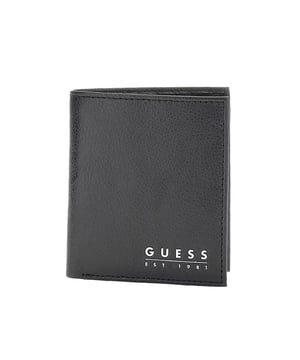 Portemonnaie Guess Madrid Herren Schwarz Leder. Authentische Taschenkollektion der Marke Guess - Streetwear/Sportswear-Design von Guess - Guess für Herren, modisch und perfekt für den Alltag - Das schwarze Guess-Portemonnaie lässt sich ideal mit Ihrer Garderobe kombinieren - Bequemes Leder - klassisch - Madrid -