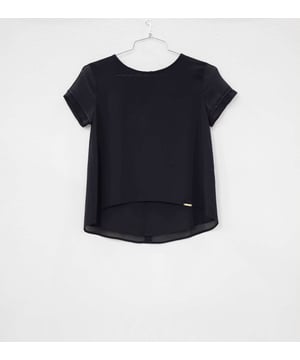 Especificaciones: Blusa de cuello redondo con dobladillo redondeado y cierre de cremallera en la espalda Ajuste: Normal
