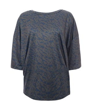 Main: 100% Cotton. Imagine a South Beach-inspired t-shirt that combines fashion with comfort. The soft, silky feel of the fabric glides against your skin, while the short sleeves and crewneck design keep it casual and versatile. The camo print in a subtle khaki shade adds an edge of modern style, making it a perfect choice for those who want to make a statement without saying a word. It's not just a t-shirt; it's a piece of the vibrant South Beach spirit, ready to be worn with confidence.
