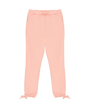Body: 50% Polyester, Body: 50% Cotton. Designed for high-impact activities, these sweats boast an elasticated drawstring waist, side pockets, and tie cuffs. The slim, tapered fit provides a snug feel around the thigh and a narrow shape through the leg.