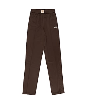 Main: 100% Polyester. The Fila unisex straight leg track bottoms in cream with a black stripe down the leg are a stylish and comfortable choice for both sportswear and casual wear. Made from 100% polyester, these track bottoms are designed for durability and ease of care, featuring an elasticated waist for a snug fit and side pockets for convenience. The iconic Fila branding adds a touch of classic sporty style, making them a versatile addition to any wardrobe. Whether you're hitting the gym or just relaxing at home, these track bottoms combine fashion and function in a way that's true to Fila's heritage of quality and innovation.