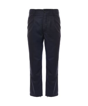 Crafted from 100% wool, these men's trousers in dark are refined and versatile. They feature a luxurious feel and excellent durability, with a 100% cotton lining for added comfort and breathability. Designed with a standard fit, they provide a classic silhouette suitable for both formal and semi-formal occasions.