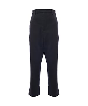 100% polyester relaxed fit and cropped leg
zip and hook closure at waist
soft waistband and six belt loops
side-seam pockets
two back patch pockets with flaps
relaxed crotch and tapered hem
recycled polyester gabardine