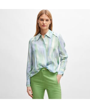 Dames BOSS Bacie Silk BlouseEen kleurrijke blouse van BOSS Womenswear gemaakt van lichtgewicht zijde bedrukt all over met een seizoensgebonden streep patroon.- Normale pasvorm- Punt kraag- Split manchetten- Rug vent- Pasvorm lengte: 68cm (27 inch)- 100% Zijde.  Stomerij - Ref: 50516174-964