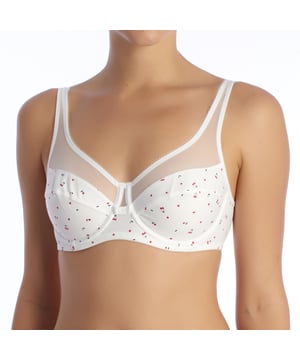 De Royale non-padded beugelbeha is ideaal voor wie op zoek is naar ondersteuning en comfort zonder extra bulk. De beugelstructuur biedt stevige ondersteuning, terwijl de schuimvrije cups licht en natuurlijk aanvoelen en je huid laten ademen.

 De bh is gemaakt van hoogwaardige materialen en past zich perfect aan het lichaam aan, zodat je hem dagelijks comfortabel kunt dragen. De verstelbare bandjes zorgen voor een persoonlijke pasvorm en het elegante ontwerp maakt het perfect voor zowel alledaags gebruik als voor speciale gelegenheden.

 Belangrijkste kenmerken:
 - Hoepels die stevige ondersteuning bieden en het silhouet verbeteren.
 - Non-foam cups voor een lichter, natuurlijker gevoel.
 - Verstelbare bandjes voor een pasvorm op maat.
 - Haaksluiting met 3 posities en dubbele rij.
 - Gemaakt van hoogwaardige materialen voor comfort.
 - Verkrijgbaar in verschillende kleuren en stijlen.
 Samenstelling: 75% Polyamide, 25% Elastaan
 Onderhoud:
- Wassen op max. temperatuur. 30º.
 - Geen bleekmiddel gebruiken.
 - Geen droger gebruiken.
 - Niet strijken.
 - Niet chemisch reinigen.