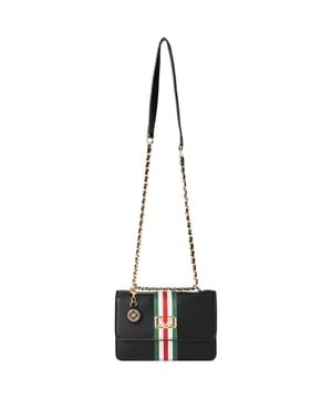 19v69 ITALIA handtas BRITTA combineert Italiaanse strepen met een elegante kettinglook. De compacte klepvorm en gouden details maken het een stijlvol accessoire voor overdag en 's avonds.