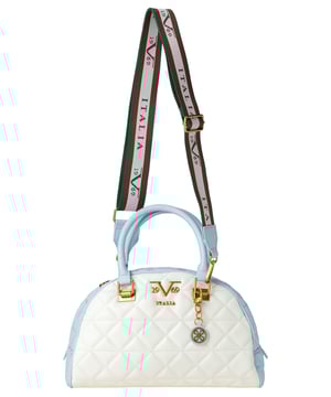 19v69 ITALIA handtas ALICIA maakt indruk met zijn tweekleurige gewatteerde look, gouden details en sportieve ITALIA schouderriem. De halfronde vorm geeft de tas een moderne twist, ideaal voor trendy city-looks.