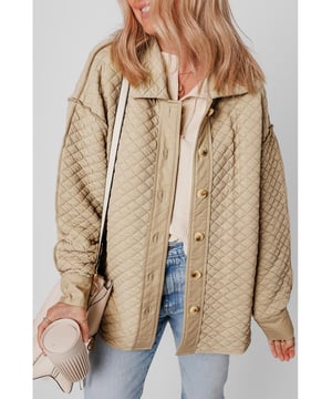 Our styles are designed with a trendy fitted look in mind following an international size standard. For the best fit we suggest choosing one size up from your usual. Be sure to check our sizing chart to find your perfect match!
  Quilted jacket for a cozy and stylish appearance
  Puffer construction for added warmth and comfort
  Solid color design adds a trendy and classic touch
  Classic shirt collar and long sleeves for a timeless look
  Available in sizes S to 2XL with detailed size chart in CM and INCH
Material: 95% Polyester 5% Elastane