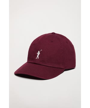 Baseballkappe mit sechs Einsätzen, hergestellt aus Baumwollköper. Mit verstellbarer Schnalle auf der Rückseite mit eingraviertem Detail von Polo Club. Durchmesser ca. 50 bis 60 cm. Borte mit dem Markenlogo auf der Innenseite der Nähte und Polo Club Etikett. Vorgekrümmter Schirm. Rigby Go Logo-Stickerei in Kontrastfarbe.