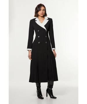 Feel formal in our midi dress, which boasts a formal design, featuring a collared neckline and double breasted buttons. Styles well with loafers or court heels for a look that goes from office days to post-work plans. Long Sleeve Contrast Collar Pleated Button Detail Woven Midi Dress Formal, Collared Neckline Long Sleeve Design Flattering Fit and Flare Silhouette Unique Double Breasted StyleDiscover our collection of occasion dresses or browse our range of women's occasion wear now.