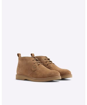 Suede fabric, Lace up fastening