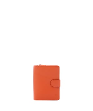 Cartera de mujer. El cierre es con botón de presión. Los bolsillos internos son uno con cremallera, tarjetero y porta billetes. Los bolsillos externos están ausentes. Falta la correa para el hombro. Falta el mango. Hay tres compartimentos internos. El material exterior es ecopiel. Internamente está forrado en poliéster. Medidas: 13x9,5x4 cm. Producto de moda