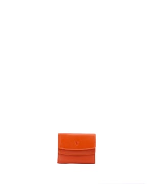 Damenbrieftasche mit Druckknopfverschluss. Innentaschen für Kartenhalter, Geldscheinhalter und Münzhalter. fehlende Außentaschen. fehlender Schultergurt. fehlender Griff. zwei Innenfächer.  Außenmaterial. Innen mit Polyester gefüttert. Maße: 9x8x2 cm. Modeprodukt