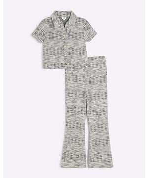 2 piece outfit, Polo top, Crew neck, Short sleeves, Collared, Matching trousers, Elasticated waist