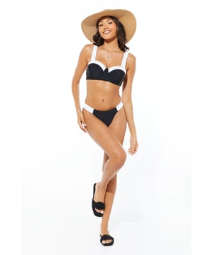 Striking contrast design for a bold beach look
        Comfortable, stretchy fabric for all-day wear
        Mid-rise fit with moderate coverage
        Versatile style suitable for various body types
        Pairs perfectly with matching bandeau top
    
    Make a splash this summer with our eye-catching contrast bikini bottom. This chic piece combines style and comfort, featuring a flattering mid-rise fit and moderate coverage that suits a variety of body shapes. The stretchy fabric ensures a snug yet comfortable fit, perfect for lounging by the pool or taking a dip in the sea. For a coordinated look, pair with the matching bandeau top and accessorise with oversized sunglasses and a wide-brimmed hat. Whether you're jetting off to a tropical paradise or enjoying a staycation at a local lido, this versatile bikini bottom is a must-have for your summer wardrobe. Its timeless design makes it ideal for mixing and matching with other swimwear pieces, allowing you to create multiple looks for your beach holidays or poolside relaxation.