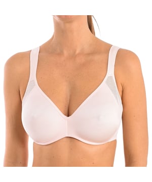 El sujetador con aro y copas de lycra Generous es una prenda diseñada para ofrecer un soporte firme y una comodidad excepcional. Confeccionado con copas de lycra, se adapta perfectamente al busto, proporcionando un ajuste personalizado que realza la silueta de manera natural. Los aros ofrecen un soporte adicional, mientras que los tirantes ajustables permiten un ajuste ideal para mayor confort durante todo el día. 

Disponible en varios colores y estilos, es perfecto tanto para el uso diario como para ocasiones especiales. Su diseño versátil se adapta a diferentes tipos de ropa.

Principales características:
- Copas de lycra que se adaptan al busto.
- Aros para soporte firme.
- Tirantes ajustables para un ajuste personalizado.
- Disponible en varios colores y estilos.
- Ideal para uso diario y ocasiones especiales.
- Ajuste cómodo y natural.
 Composición: 75% Poliamida, 25% Elastano
 Cuidados:
- Lavar a temperatura máx. 40º.
- No usar lejía.
- No usar secadora.
- No planchar.
- No lavar en seco.
