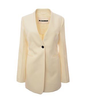 100% wool A collarless single-breasted jacket with welt pockets and one-button closure