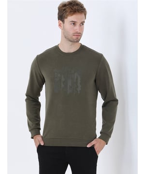 KİP bereichert Ihr tägliches Leben mit hochwertigen Materialien und innovativen Designs und bietet Ihnen sowohl Komfort als auch Stil. Unsere Produkte zeichnen sich durch ihre Langlebigkeit und Funktionalität aus, während sie gleichzeitig mit ästhetischen Details überzeugen. KİP bietet moderne und ergonomische Lösungen für den täglichen Gebrauch, die Qualität und Eleganz vereinen.