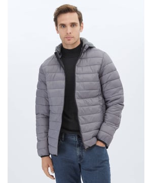 KİP bereichert Ihr tägliches Leben mit hochwertigen Materialien und innovativen Designs und bietet Ihnen sowohl Komfort als auch Stil. Unsere Produkte zeichnen sich durch ihre Langlebigkeit und Funktionalität aus, während sie gleichzeitig mit ästhetischen Details überzeugen. KİP bietet moderne und ergonomische Lösungen für den täglichen Gebrauch, die Qualität und Eleganz vereinen.