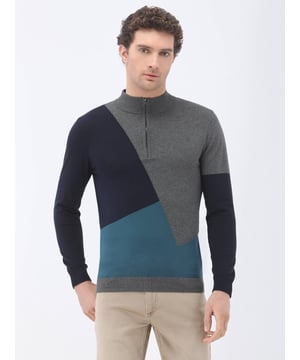KİP bereichert Ihr tägliches Leben mit hochwertigen Materialien und innovativen Designs und bietet Ihnen sowohl Komfort als auch Stil. Unsere Produkte zeichnen sich durch ihre Langlebigkeit und Funktionalität aus, während sie gleichzeitig mit ästhetischen Details überzeugen. KİP bietet moderne und ergonomische Lösungen für den täglichen Gebrauch, die Qualität und Eleganz vereinen.