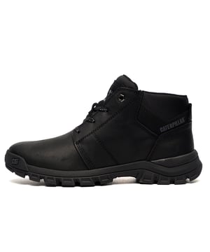 These Caterpillar Threshold Chukka boots offer a perfect combination of comfort and durability. Designed with a cushioned foam footbed for all-day support with a soft, breathable nylon mesh sock lining treated with CLEANSPORT NXT pro-biotic odor control to keep your feet fresh.
The EVA midsole heel adds extra cushioning, while the durable rubber outsole ensures excellent traction on various surfaces. Crafted from premium full-grain leather, these boots provide both style and functionality for every adventure. Whether you're at work, embracing the outdoors or on the go, the Caterpillar Threshold Chukka boots are built to last.

- Premium full gain leather / textile mix upper
- Cushioned foam footbed
- Secure lace closure
- Padded ankle collar tongue
- Mesh sock lining with CLEANSPORT NXT pro-biotic odor control
- EVA midsole heel
- Durable rubber outsole for traction
- Caterpillar branding