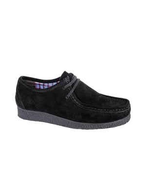 The Roamers Mens Apron Trapper Shoe combines classic style with ultimate comfort. Crafted from premium Real Suede, this shoe offers a luxurious feel while ensuring durability and breathability. The 2 Eyelet Apron Trapper design provides a secure fit, making it perfect for both casual and semi-formal occasions. Inside, the Textile Lining keeps your feet comfortable and cool, while the PU Padded Memory Foam Sock offers exceptional cushioning with every step, providing support throughout the day. The TPR Sole adds durability and excellent grip, making these shoes perfect for any terrain.
Whether you're out for a walk or heading to a casual meeting, the Roamers Mens Apron Trapper Shoe delivers a stylish, comfortable, and practical footwear solution for all occasions.

- Premium suede leatehr upper
- 2 eyelet lace-up closure
- Textile lining
- PU Padded memory foam sock
- TPR sole