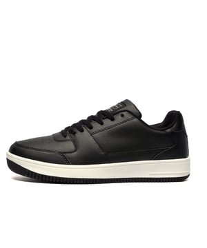 Step up your everyday style with these Crosshatch Casimiro Lace-Up Trainers, the perfect fusion of comfort and contemporary design. Crafted for versatility, these trainers feature a sleek, classic aesthetic with subtle Crosshatch branding, ensuring a modern and understated look. The durable yet lightweight construction provides all-day support, while the cushioned insole and padded collar enhance comfort with every step. Whether you're strolling through the city, catching up with friends at the pub, or exploring new surroundings, these Casimiro trainers deliver effortless style and practicality, making them an essential addition to your casual footwear collection.

- Durable synthetic upper
- Lace-up closure
- Cushioned comfort insole
- Padded heel & ankle collar
- Crosshatch branding