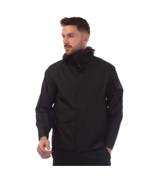 Heren C.P. Company Metropolis Series Pertex Packable Jacket in zwart.- Verstelbare capuchon.- Verborgen doorlopende ritssluiting met drukknoopsluiting.- Zijzakken met klepritssluiting.- Mouwflap met klittenbandzak met gelaserde logobadge.- Verstelbare drukknoopmanchetten.- Normale pasvorm.- 100% Polyamide.- Ref: 18CLOW004A999