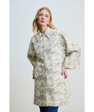 Our sizes run large, With its stylish collar design and elegant jacquard texture, the stone-coloured caftan makes a difference in every environment, from special occasions to daily combinations. While it offers comfort with its comfortable cut, it complements your style with its modern and elegant details. The perfect harmony of elegance and comfort!