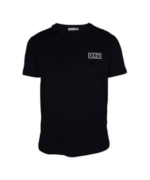 Valentino Garavani schwarzes T-Shirt mit kurzen Ärmeln aus Jersey.Klassischer Rundhalsausschnitt.VLTN-Logopatch auf der Brust.100% BaumwolleMade in Italy.