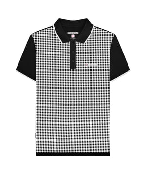 100% Katoen. Stof: Jersey. Ontwerp: All-Over Print, Geborduurd Logo, Gingham. Sluiting: Knop. Mouwtype: Korte Mouwen, Afgezette Mouwen. Halslijn: Afgezette Kraag, Omgeslagen Kraag. 3 Knopenlijst, Merktab. Pasvorm: Groot & Lang. Let op: Houd uit de buurt van vuur. XXL: 140 cm. 3XL: 150 cm. 4XL: 160 cm. 5XL: 170 cm.