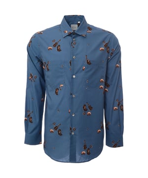 Refine your wardrobe with the Paul Smith Men's S/C Tailored Shirt in Blue, a perfect blend of classic tailoring and contemporary style. Crafted from high-quality cotton, this shirt offers a soft, breathable feel, making it ideal for both formal and casual occasions. The tailored fit provides a sharp, sophisticated silhouette, while the timeless blue color ensures versatility, effortlessly pairing with suits, chinos, or jeans. Finished with the signature Paul Smith detailing, this shirt combines expert craftsmanship with understated elegance, adding a touch of luxury to your everyday style.

Soft, breathable cotton for comfort and durability

Tailored fit for a sleek, modern silhouette

Timeless blue color for easy styling with any outfit

Iconic Paul Smith detailing for a signature touch

Perfect for both professional and casual occasions

Elevate your style with the Paul Smith Men's S/C Tailored Shirt in Blue, a wardrobe essential for those who appreciate quality, craftsmanship, and timeless design.