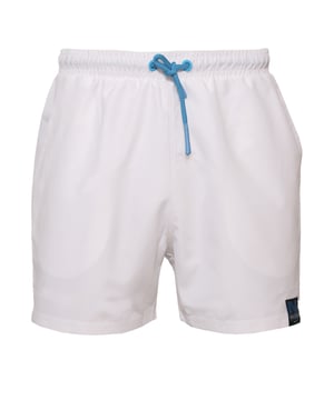 Tasche hinten  Die Nassau Beach Badehose bietet Stil und Funktionalität. Mit zwei seitlichen Eingrifftaschen und einer praktischen Gesäßtasche mit Reißverschluss ist sie ideal für Strand und Pool. Der elastische Bund  sorgt für eine perfekte Passform, während das schnelltrocknende Material hohen Tragekomfort garantiert. Perfekt für alle, die Wert auf Komfort legen.