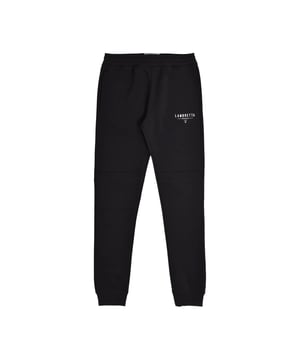70% Katoen, 30% Polyester. Voering: Fleece, Zacht. Ontwerp: Logo, Geprint. Sluiting: Pull-On. Zakjes: 2 Zakken aan de Zijkant, 1 Achterzak. Taille: Trekkoord, Elastisch. Pasvorm: Slim Leg. Boord: Aangesloten.