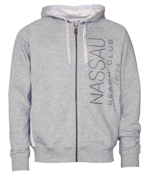 Die Nassau Beach Kapuzenjacke aus vereint sportlichen Stil mit höchstem Komfort. Mit einem markanten Logo auf der Vorderseite und den Pailetten auf dem Rücken ist sie ein echter Hingucker. Der weiche, atmungsaktive Stoff und die verstellbare Kapuze mit Kordelzug bieten eine bequeme Passform und zusätzlichen Schutz. Ideal für aktive Tage oder entspannte Freizeitlooks – perfekt für alle, die Qualität und Design schätzen.
