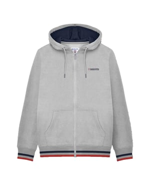 70% Katoen, 30% Polyester. Voering: Vlies, Zacht. Ontwerp: Geborduurd, Logo. Eigenschappen capuchon: contrasterende voering, koord, metalen oogjes. Zoom: Contrast gestreept, geribd, getipt. Manchet: Contrasterende streep, geribd. Halslijn: Kapitein. Type mouw: Lange mouwen, getipt. Zakken: 2 Zijzakken. Bevestiging: Volledige ritssluiting. S: 39 in. M: 42,5 in. L: 45,5 in. XL, XXL: 54 in. 3XL: 57,5 in. 4XL: 60,5 in.
