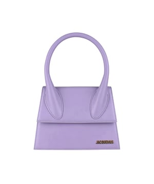 Jacquemus Le Grand Chiquito tas van lila leer.Gouden Jacquemus-logo op de voorkant.Magnetische klepsluiting.Eén binnenzak.Afneembare schouderband.Afmetingen: 18 x 22 cm.100% leer.Gemaakt in Italië.