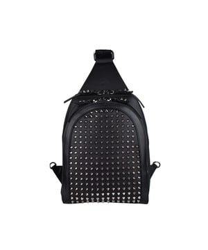 Bolso Christian Louboutin de piel granulada verde.Logotipo «CL» de metal plateado en la parte delantera.Discreto logotipo en relieve en la parte delantera con tachuela decorativa plateada.Espalda de malla.Bolsillo delantero con cremallera.Cierre principal con cremallera.Bandolera extraíble y ajustable con logotipo en relieve.Made in Italy.