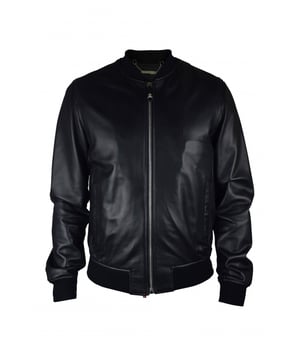 Chaqueta bomber Philipp Plein de piel negra con cierre de cremallera.Elástico negro en cintura y puños.Logotipo e ilustración de calavera india en la parte posterior.Made in Italy.