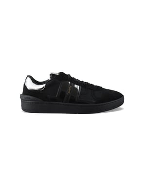 Sneakers Clay en piel negra de Lanvin.Contrafuerte y paneles laterales de cuero cromado.Inserciones de malla.Logotipo dorado en el lateral.Lengüeta con parche del logotipo.Cierre con cordones.Suela de goma.Made in Italy.