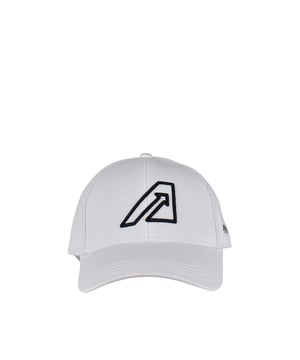 Gorra Autry de algodón blanco.Símbolo de la marca bordado en negro.Parche con logotipo en un lateral.Cierre de velcro en la parte trasera.Ojales bordados en la parte superior.