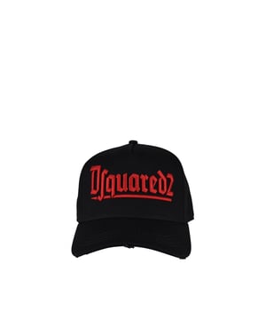 Gorra negra de algodón Dsquared2.Logotipo rojo bordado en el centro.Inscripción  Goth surfer  en la espalda.Efecto rasgado en la parte delantera.Gorra ajustable.