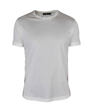 Camiseta Loro Piana de algodón y seda crema.Costura interior crema.Cuello redondo.Mangas cortas. Made in Italy.